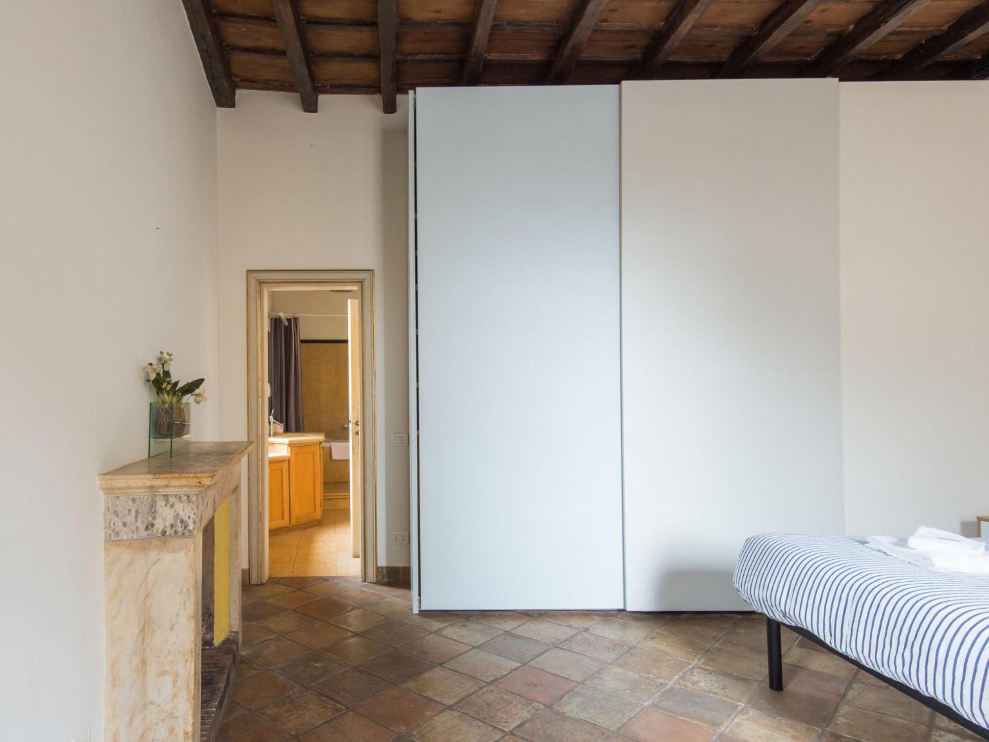 Apartment Pantheon View By Interhome Rom