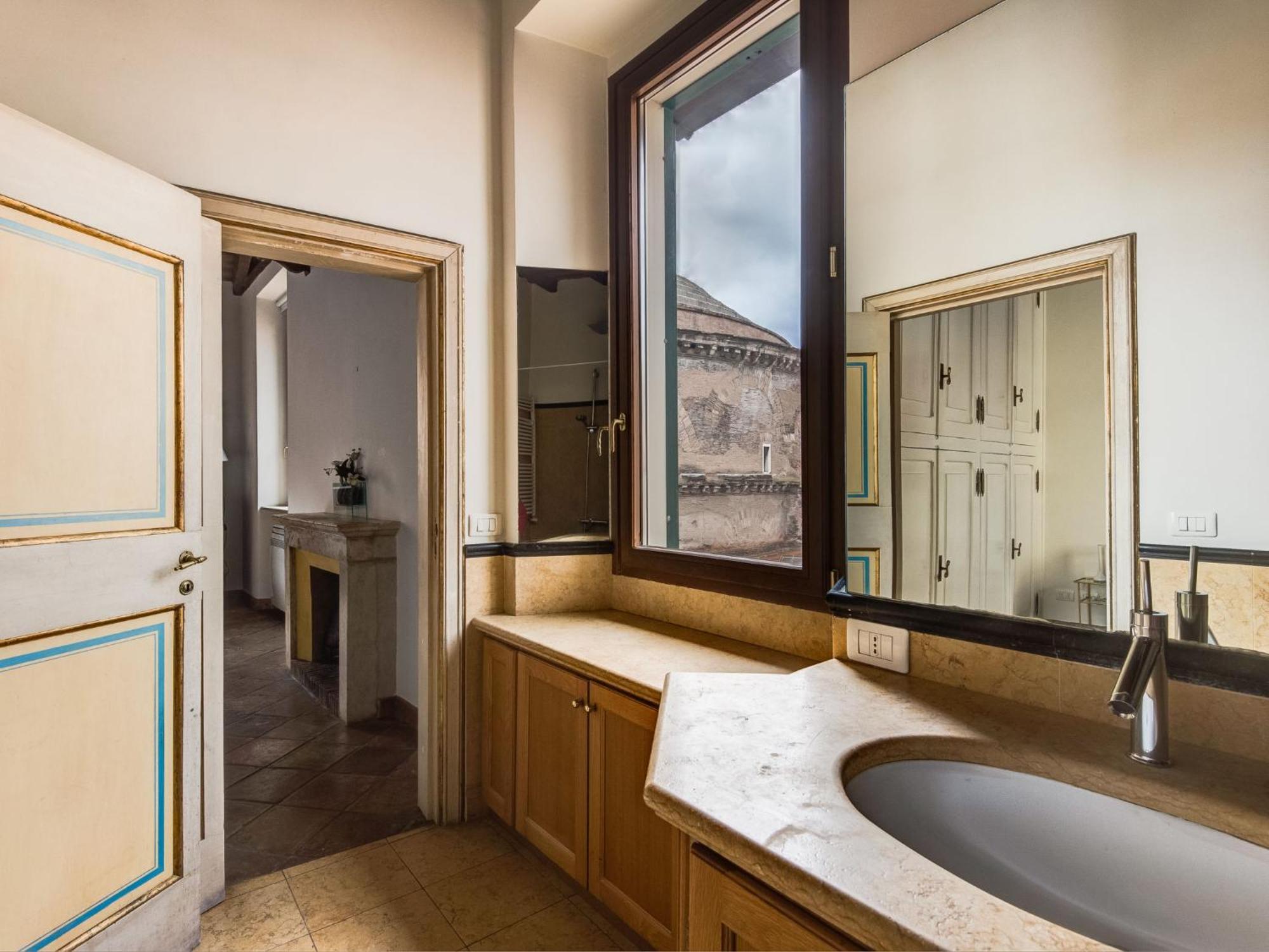 Apartment Pantheon View By Interhome